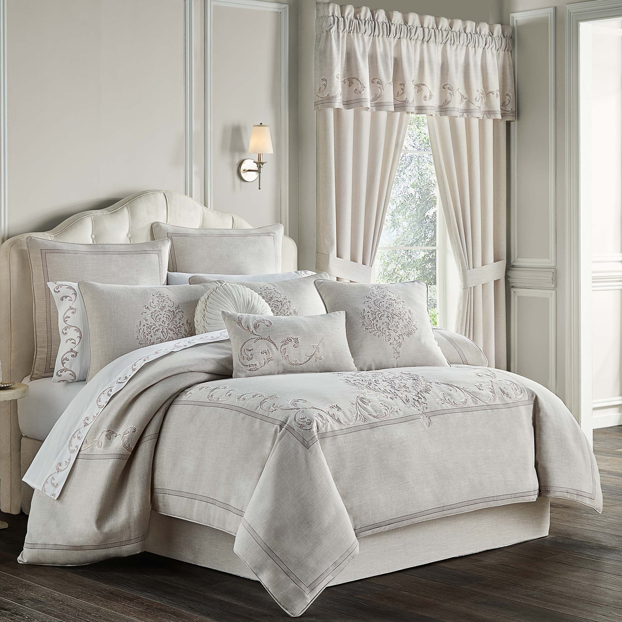 Angeline 4 Piece Comforter Set in Beige by J.Queen New York