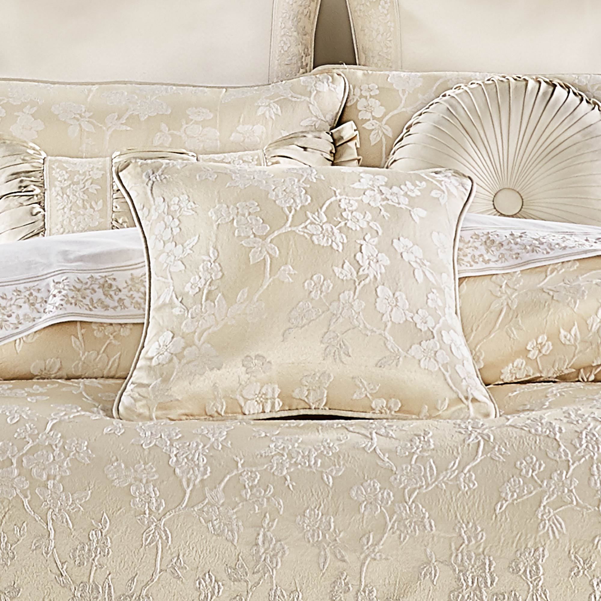 Blossom 18" Square Decorative Throw Pillowa by J.Queen New York