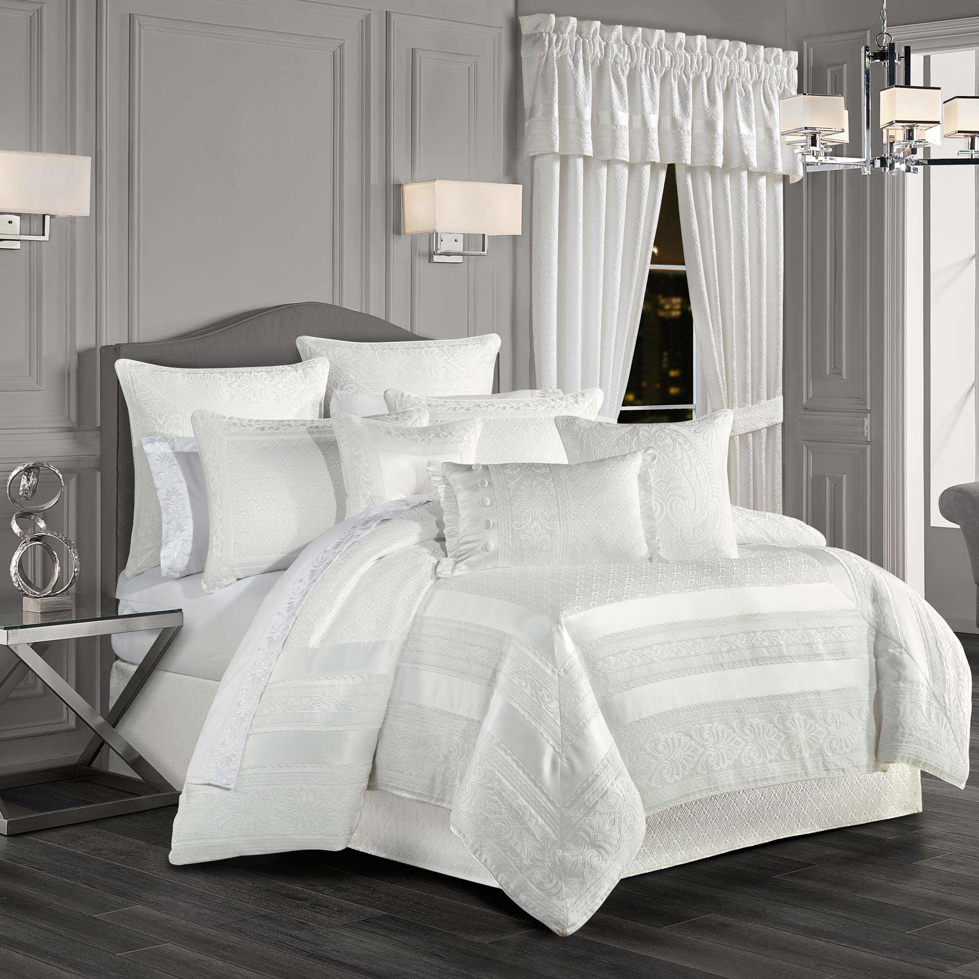 Epic Queen 4 Piece Comforter Set White by J.Queen New York