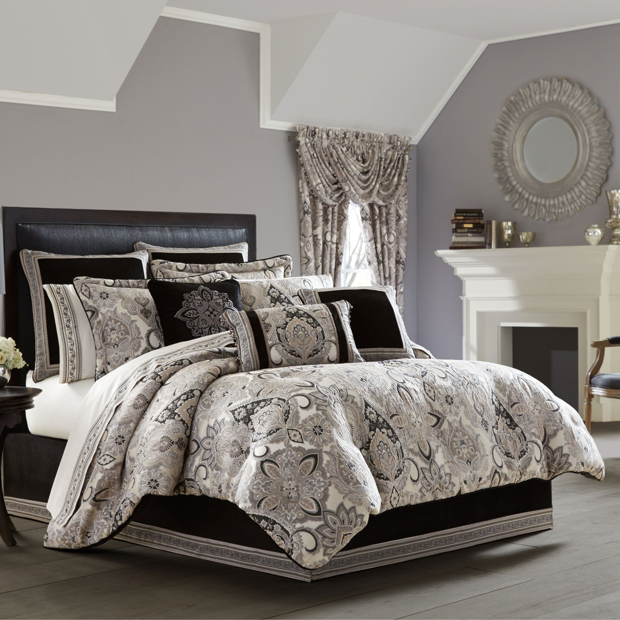 Guiliana 4-Piece Comforter Set in Silver | 100% Polyester by J.Queen New York