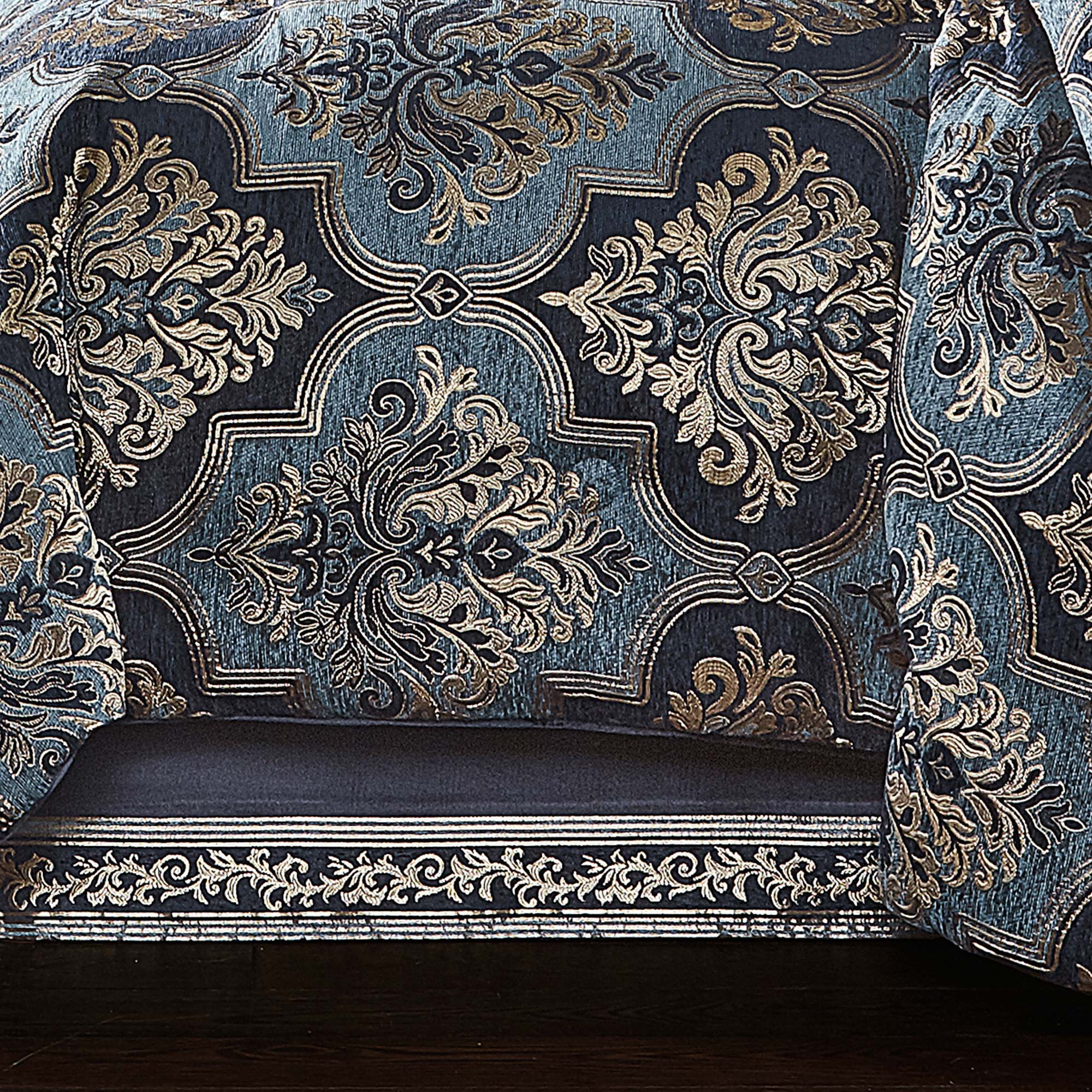Middlebury 4 Piece Comforter Set in Indigo by J.Queen New York