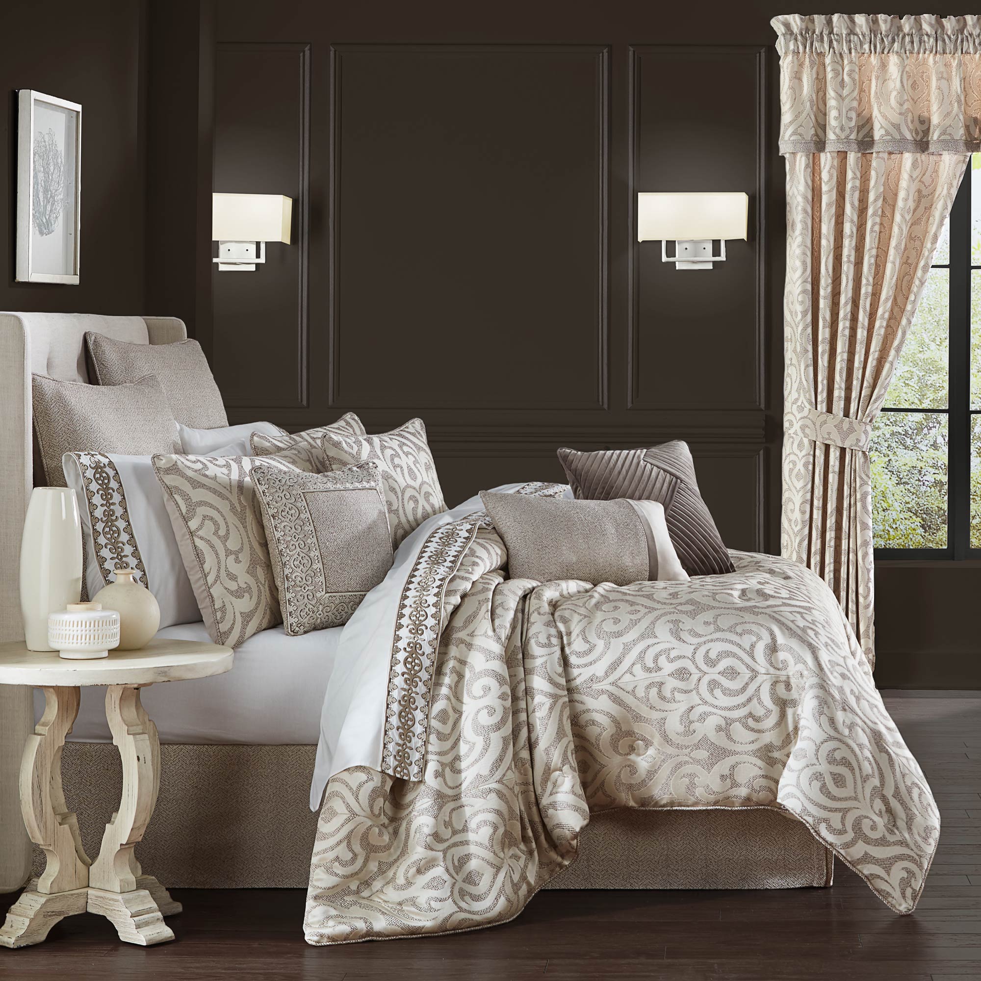 Milan Oatmeal 4 Piece Comforter Set by J.Queen New York