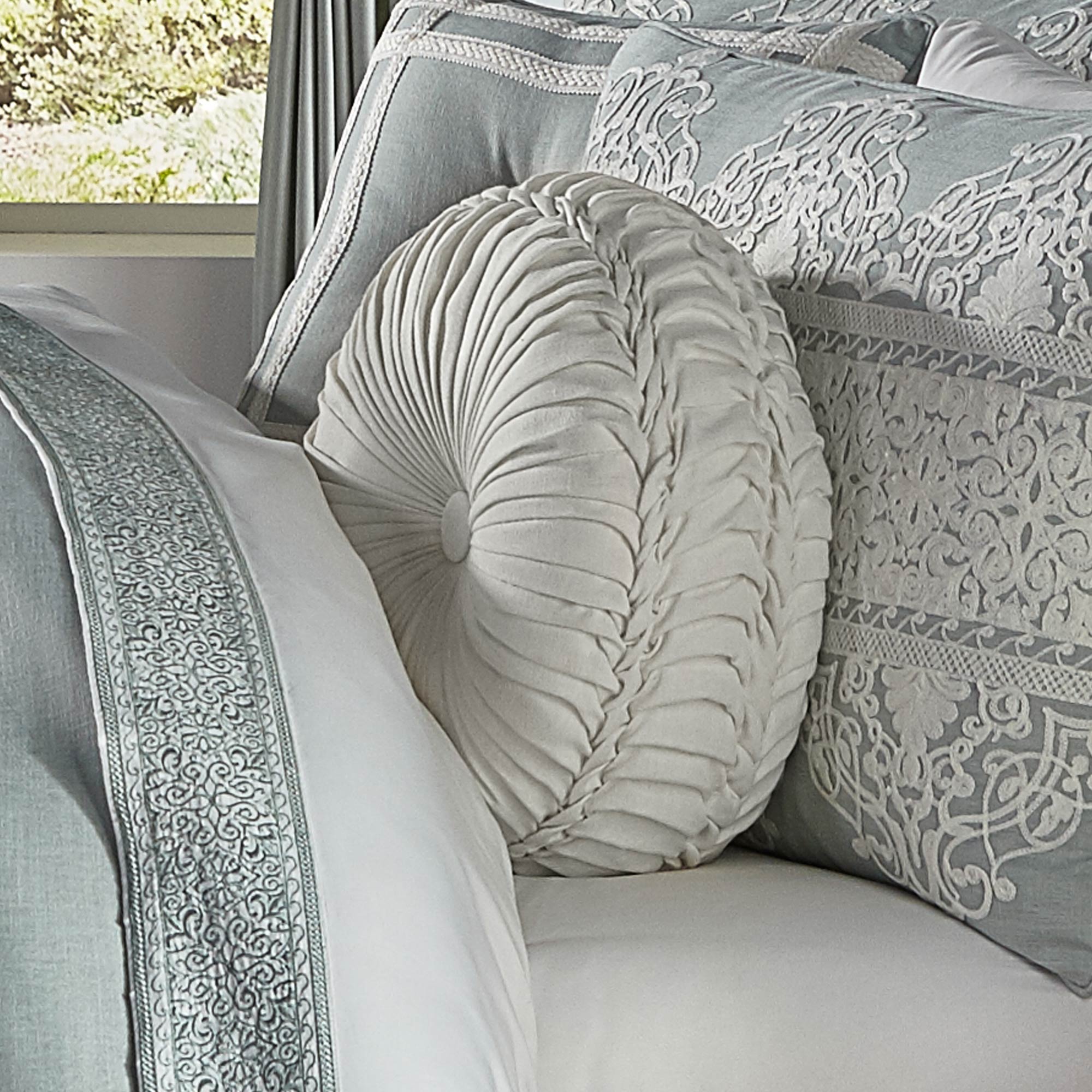 Patricia Tufted Round Decorative Throw Pillow in White by J.Queen New York