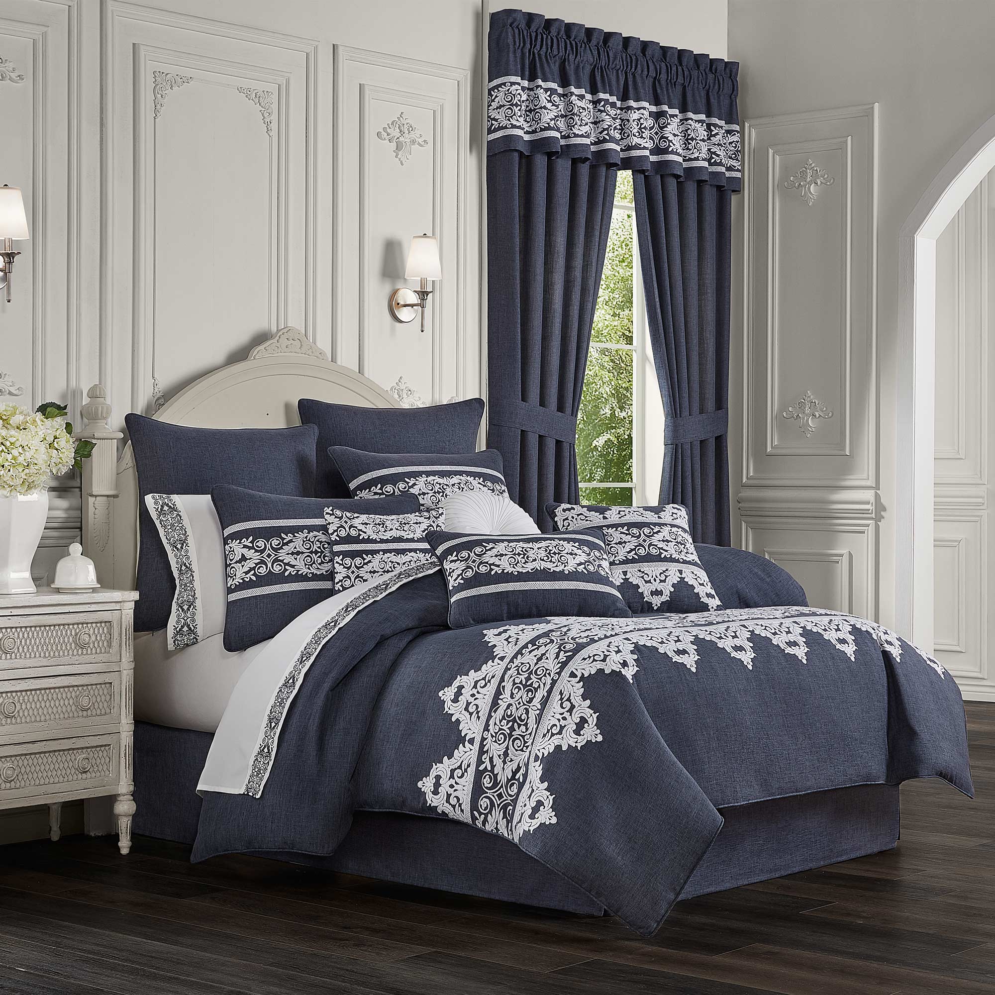 Shelburne 4 Piece Comforter Set in Indigo by Five Queens Court