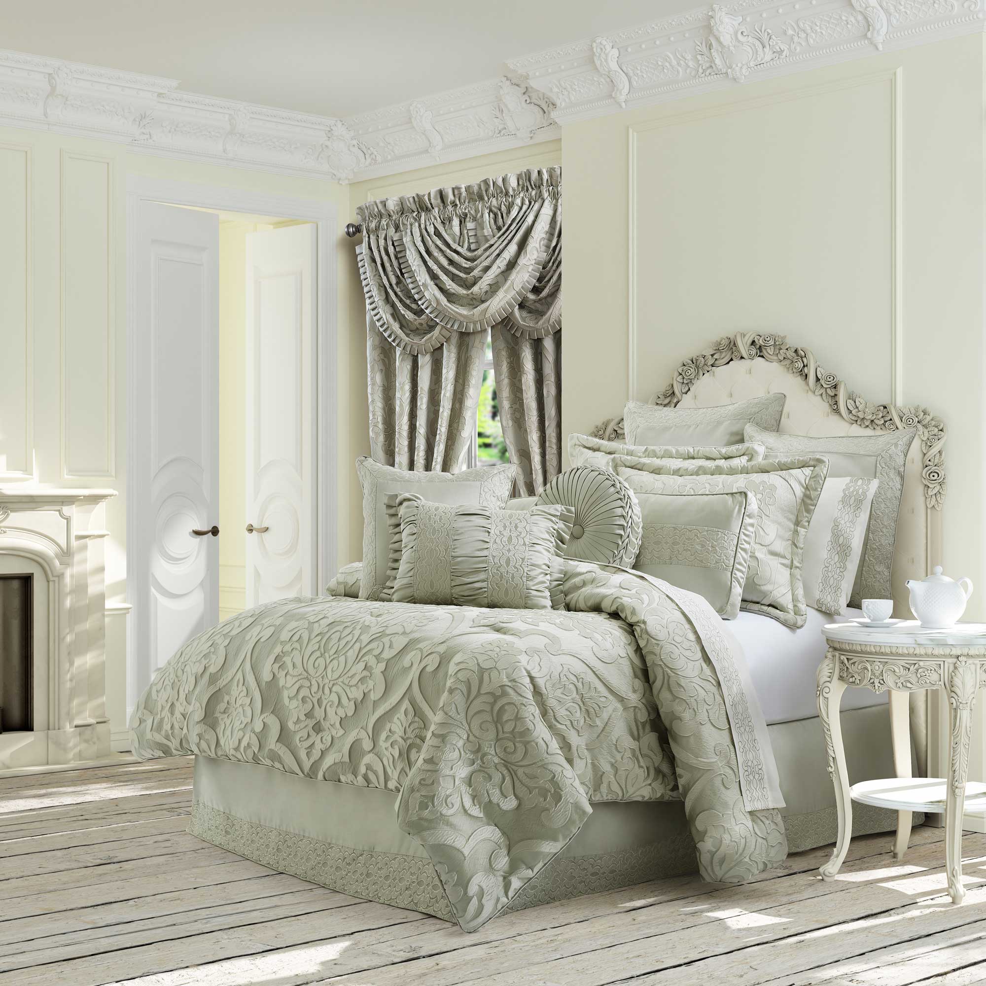 Surano 4 Piece Comforter Set in Celadon Green by J.Queen New York