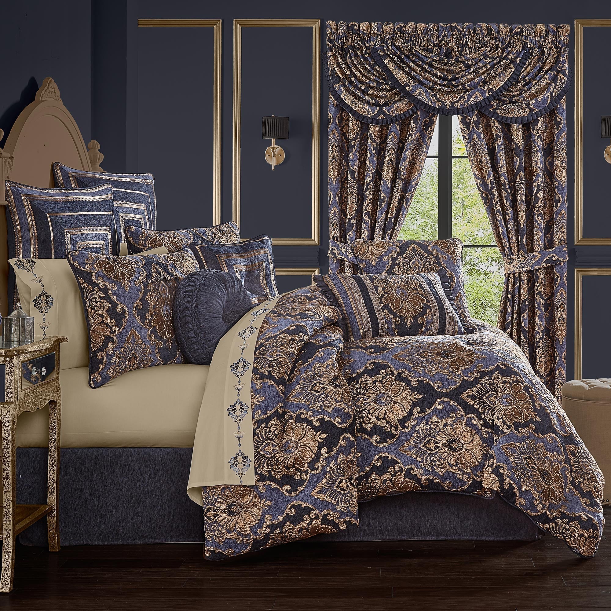 Woodstock Queen 4 Piece Comforter Set in Indigo by Five Queens Court
